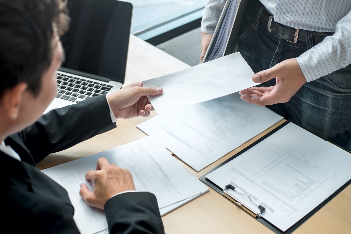 Lettre de démission - Modèles et obligations légales