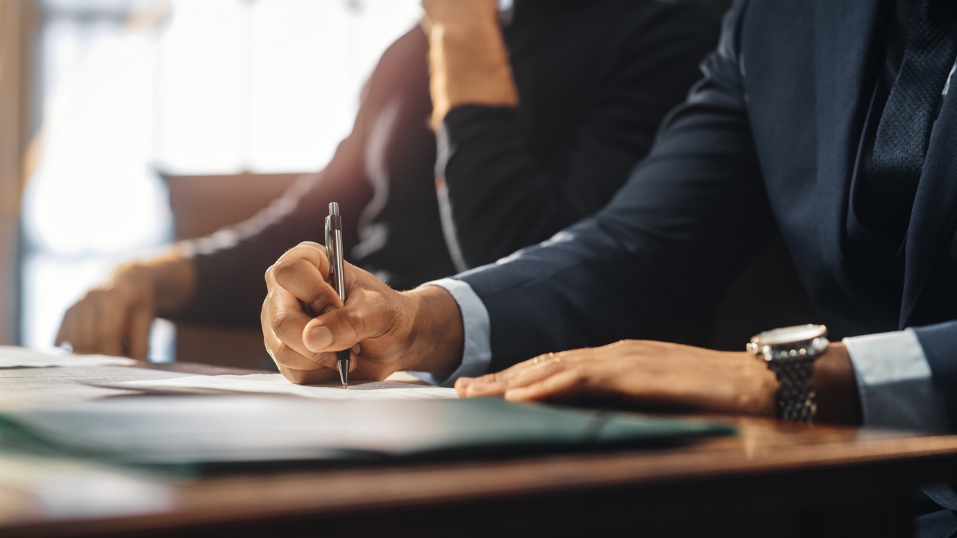 Emploi avocat - Liste des meilleures carrières juridiques