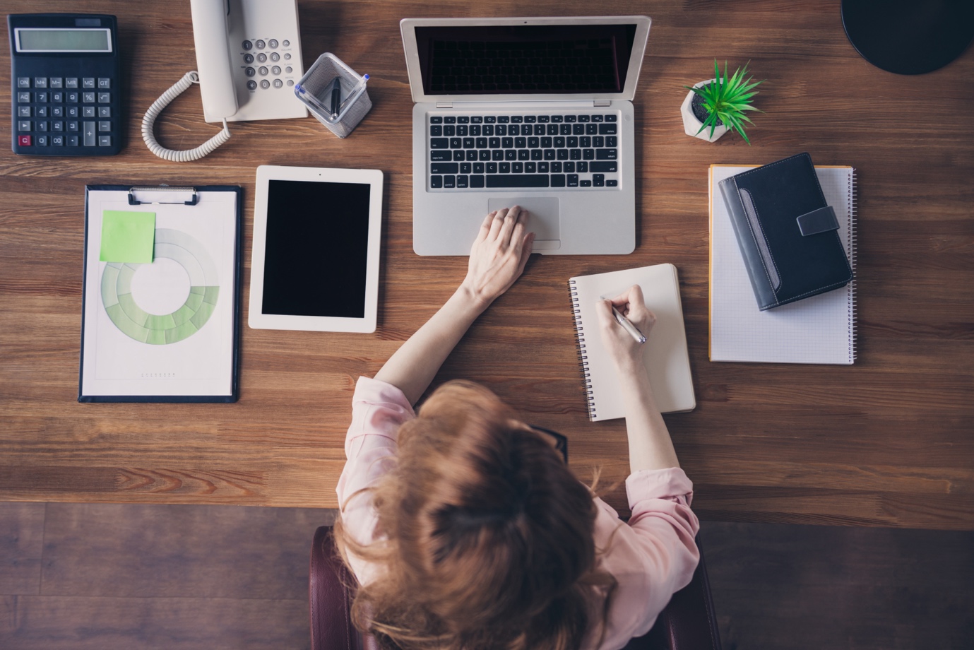 Puis-je envoyer une mise en demeure par courriel au Québec?