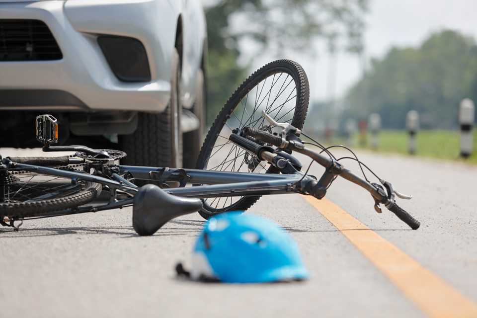 accident cycliste automobile