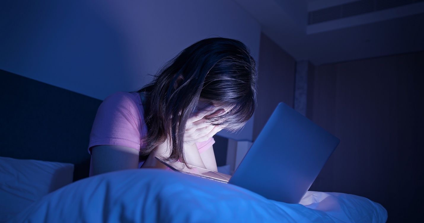 Partager des photos intimes sans autorisation: conséquences graves?